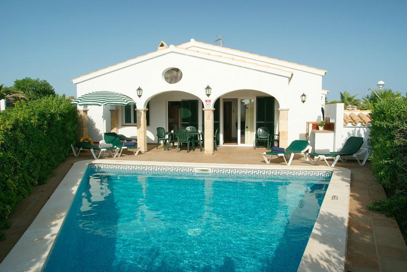 Villas Begonias Cala en Bosch Luaran gambar