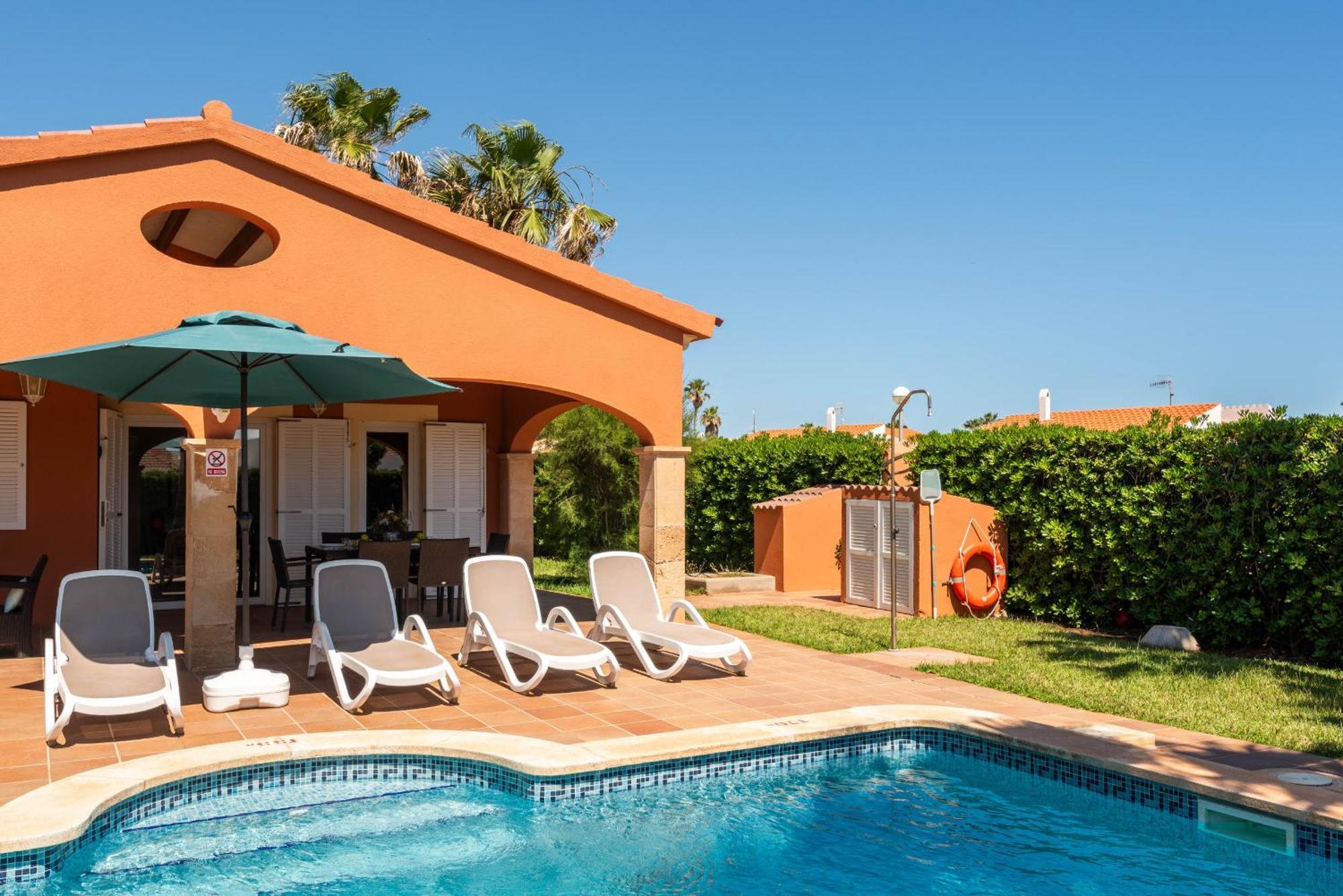 Villas Begonias Cala en Bosch Luaran gambar