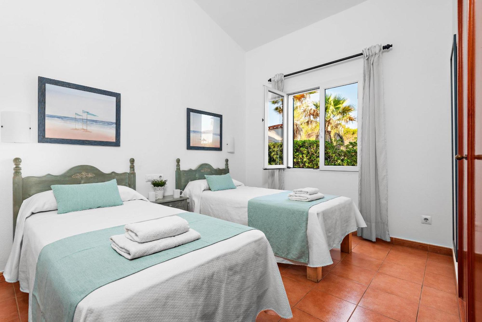 Villas Begonias Cala en Bosch Luaran gambar