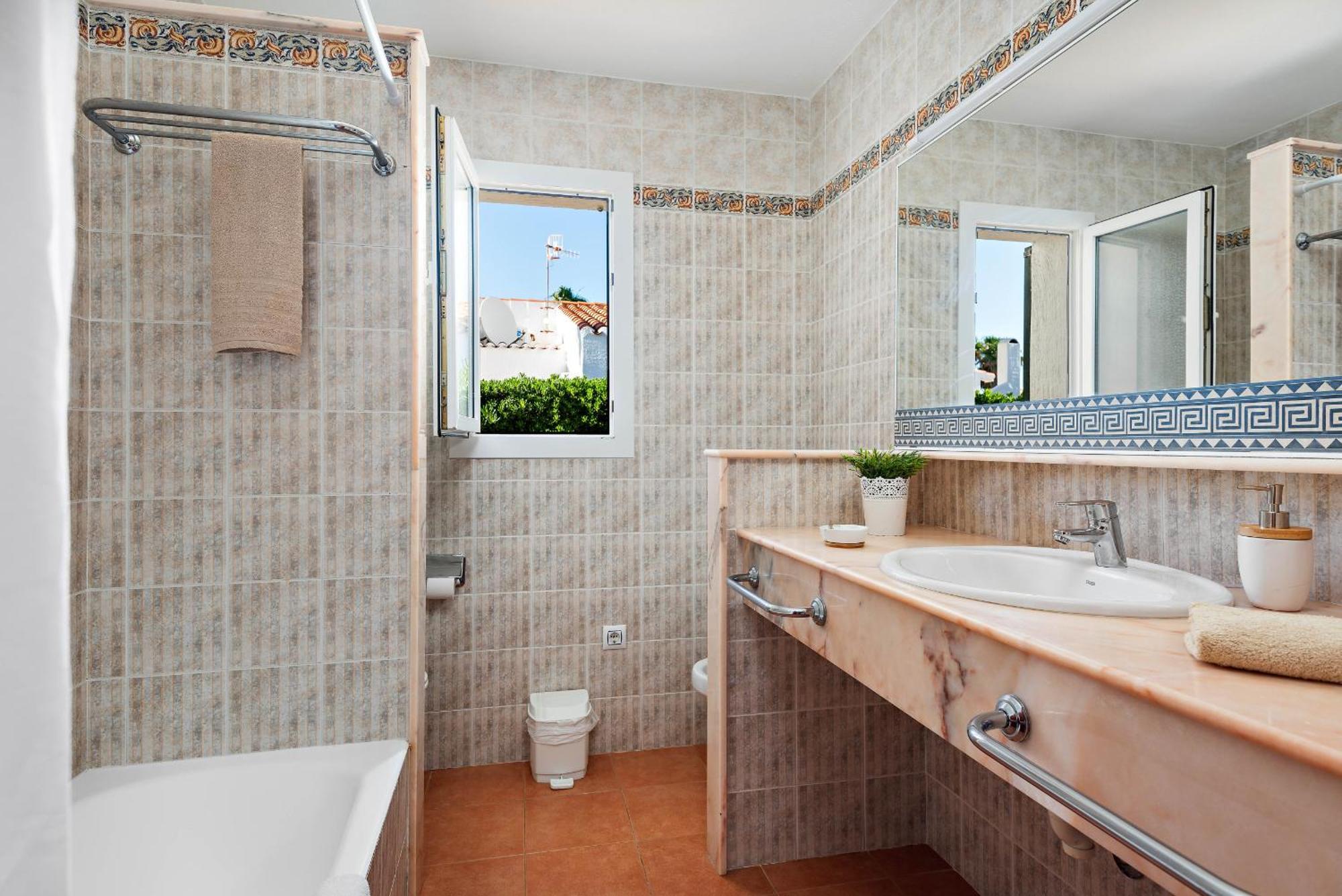 Villas Begonias Cala en Bosch Luaran gambar
