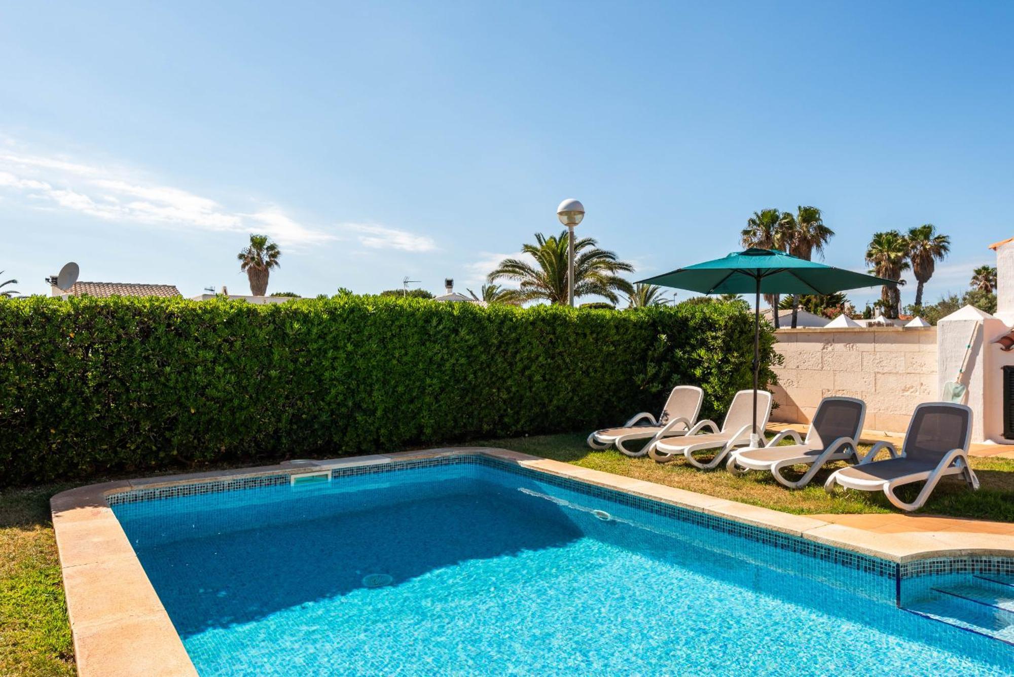 Villas Begonias Cala en Bosch Luaran gambar