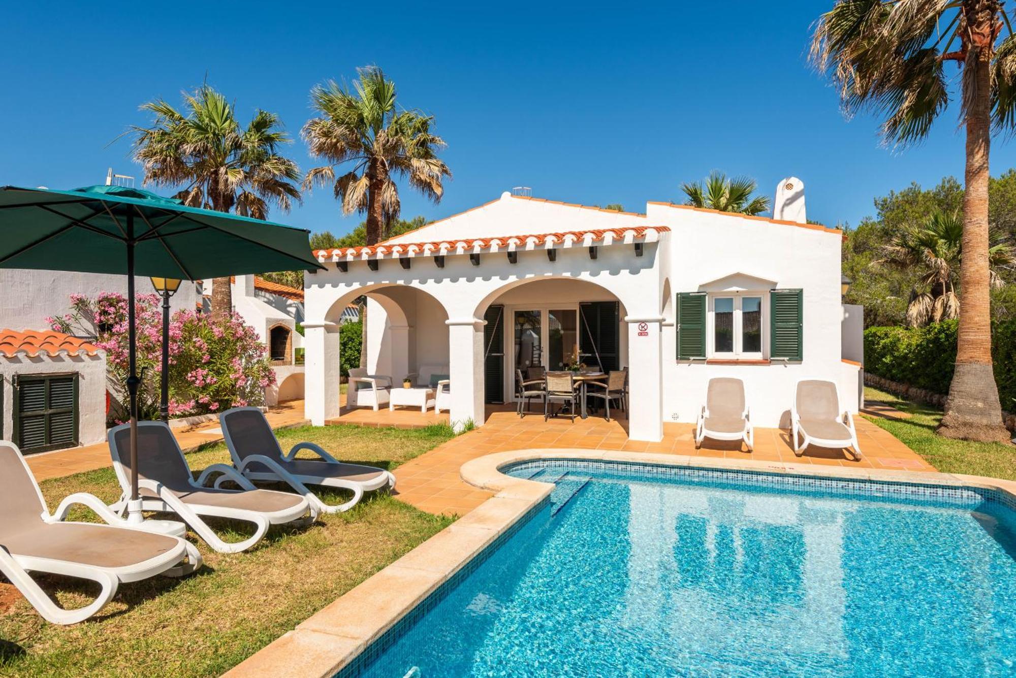 Villas Begonias Cala en Bosch Luaran gambar