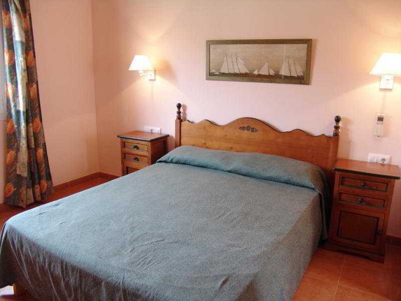 Villas Begonias Cala en Bosch Luaran gambar